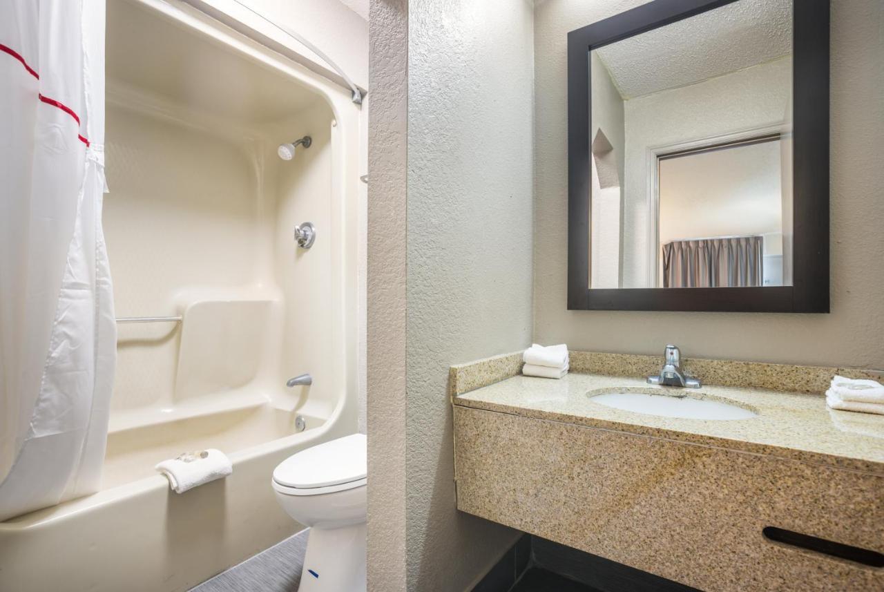 Red Roof Inn Savannah - Southside/Midtown エクステリア 写真