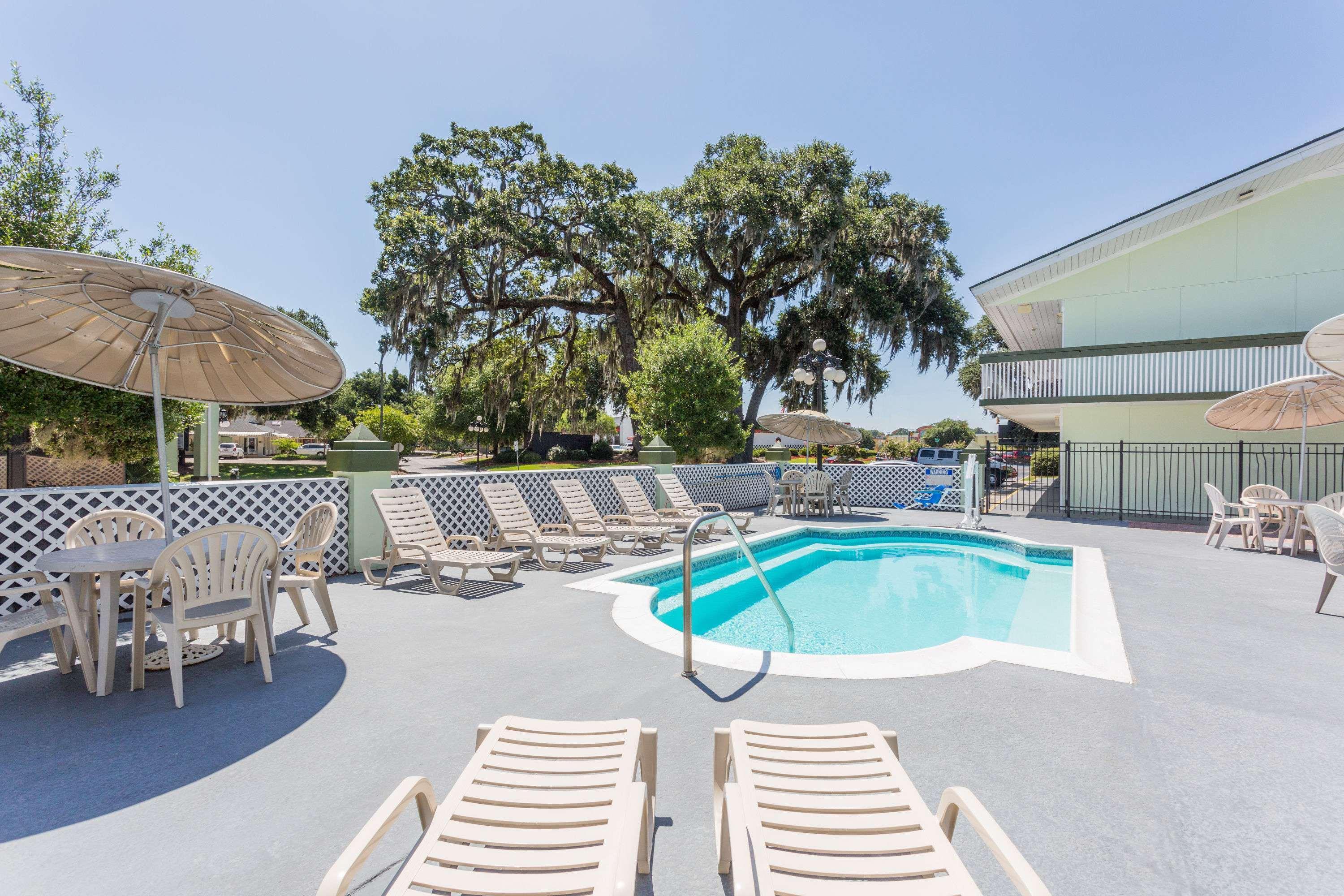 Red Roof Inn Savannah - Southside/Midtown エクステリア 写真